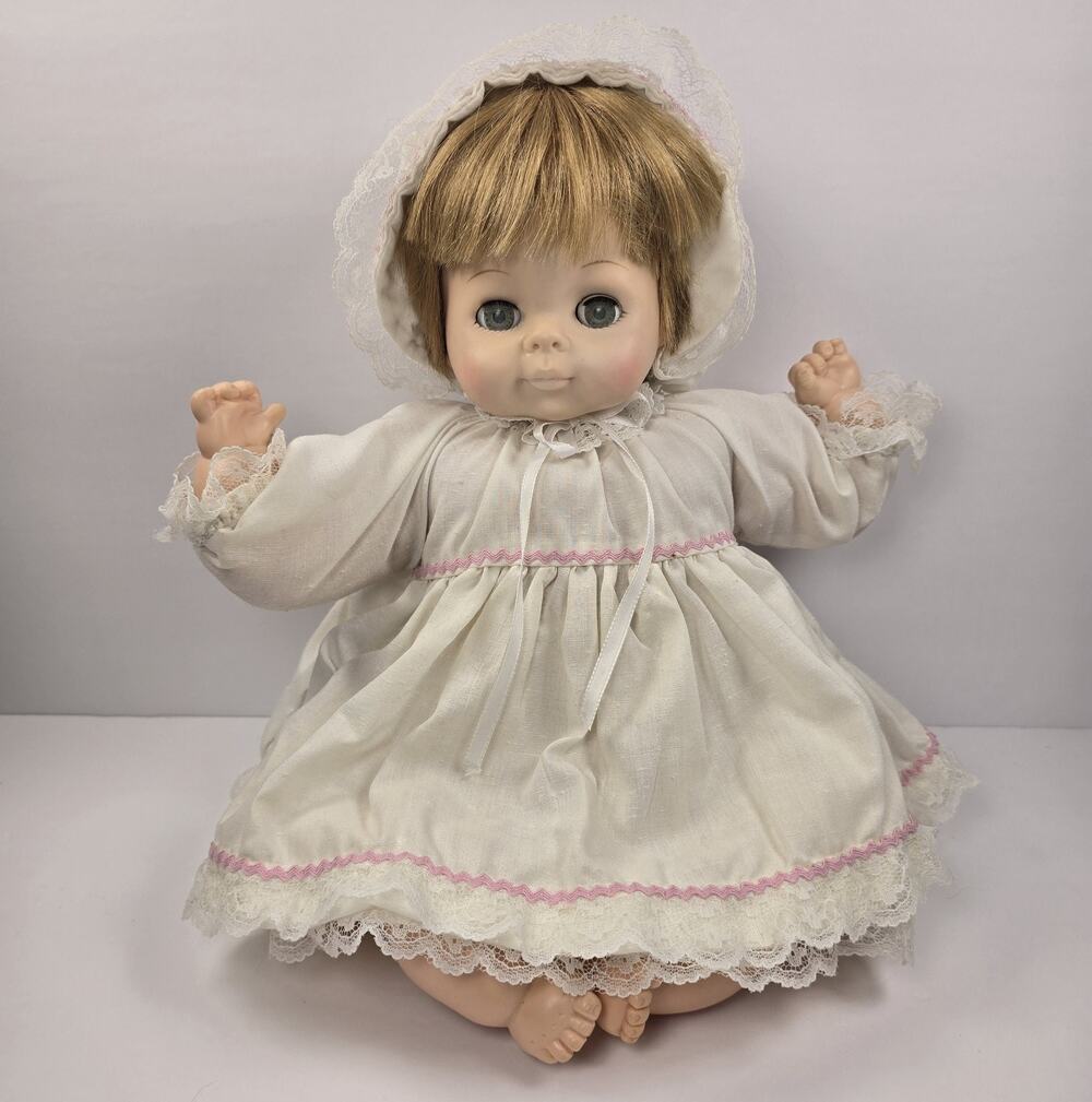 Vintage 1964 Vogue Original 18" Baby Dear Crier One Doll